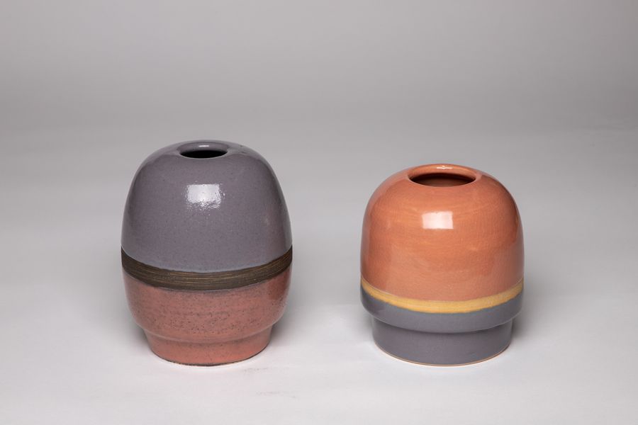 Set of two medium pots, porcelanous stoneware