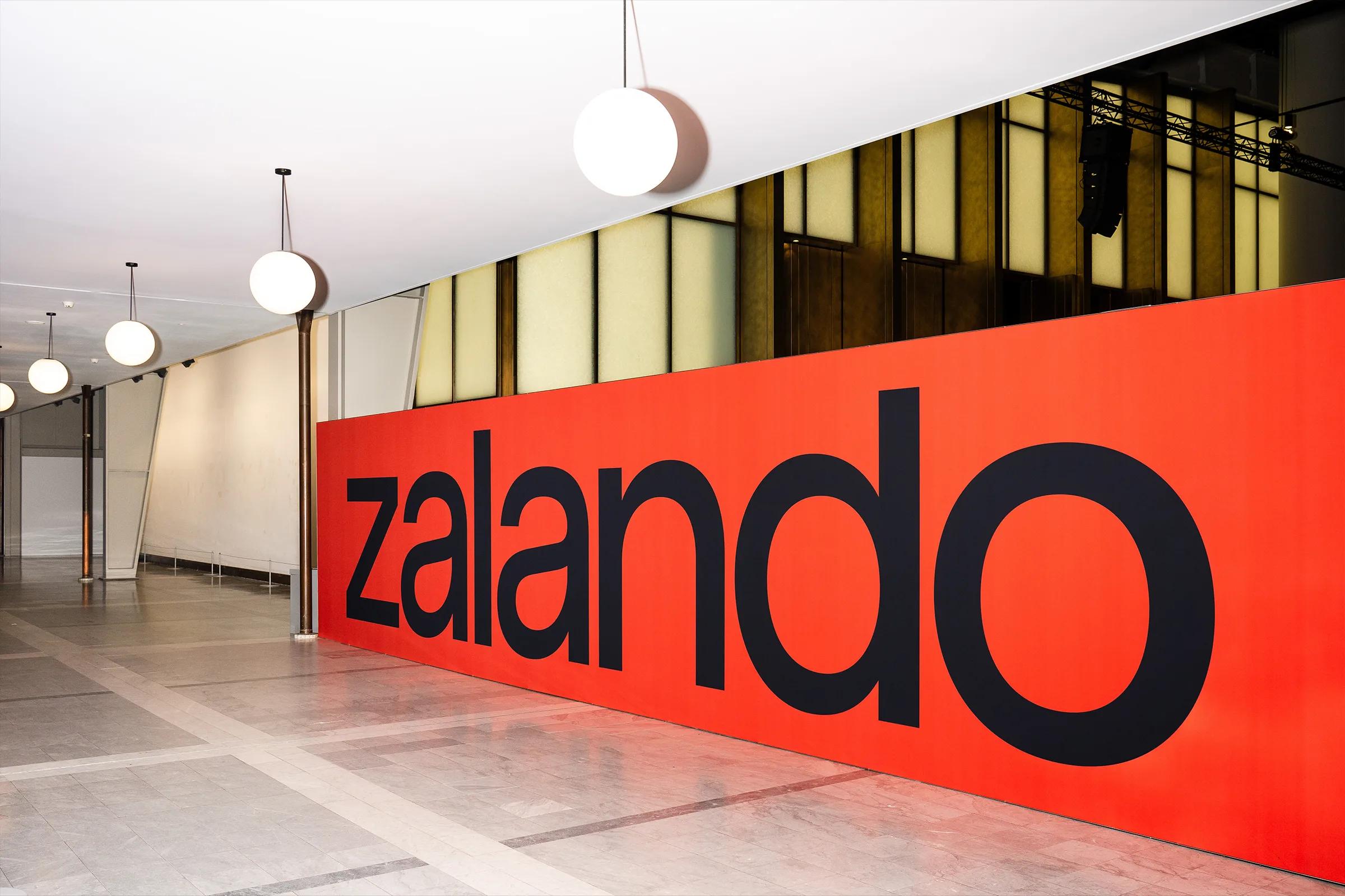 Zalando Rotterdam Marathon campaign identity applied to event signage