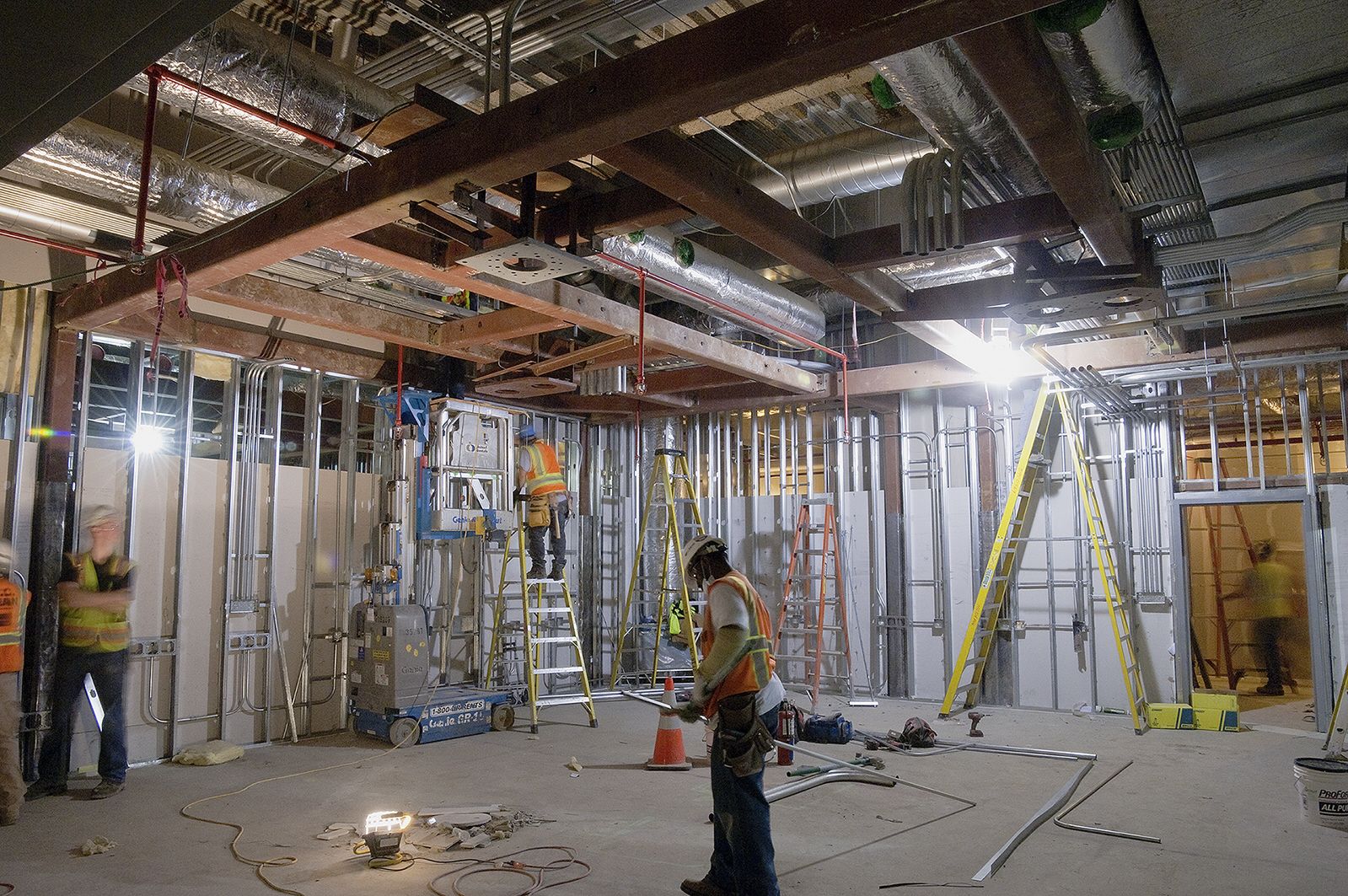Interface selected to re-brand B&R Construction.