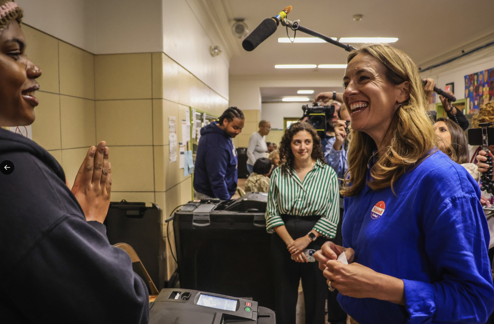 [출처: @MikieSherrill]
