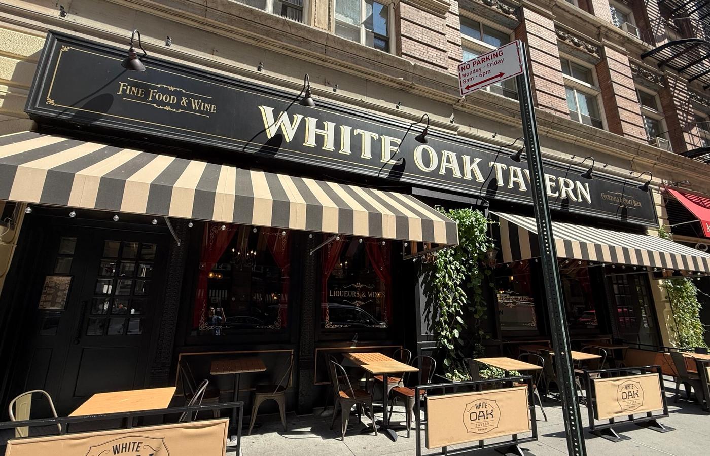 그리니치 빌리지의 시간 속에 뿌리내린 올드스쿨의 미학, ‘화이트 오크 태번(White Oak Tavern)’