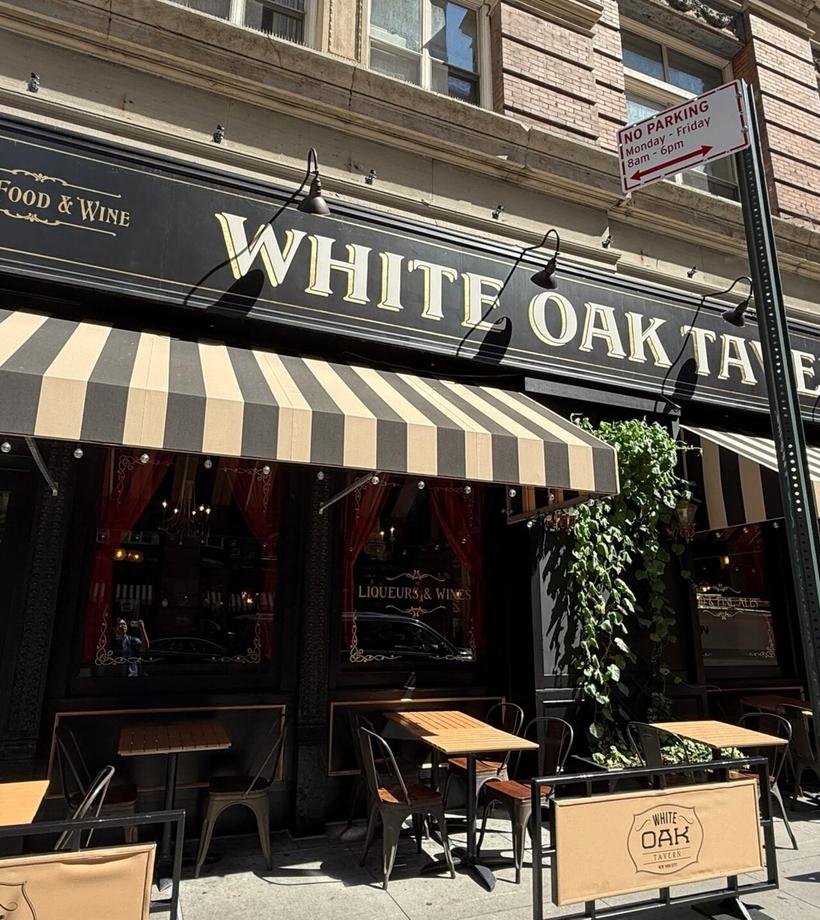 그리니치 빌리지의 시간 속에 뿌리내린 올드스쿨의 미학, ‘화이트 오크 태번(White Oak Tavern)’