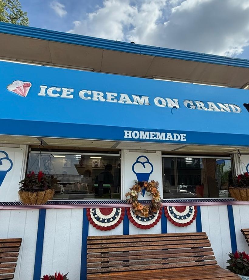 인공 첨가물 없는 ‘순수의 맛’… 30년 전통을 지켜온 잉글우드의 미식 유산, ‘Ice Cream on Grand’