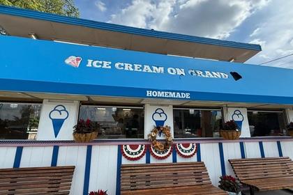 인공 첨가물 없는 ‘순수의 맛’… 30년 전통을 지켜온 잉글우드의 미식 유산, ‘Ice Cream on Grand’