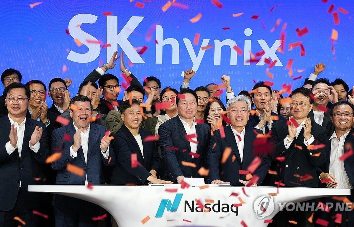 첫날부터 13% 급등…SK하이닉스 '화려한 나스닥 데뷔'에 월가도 주목