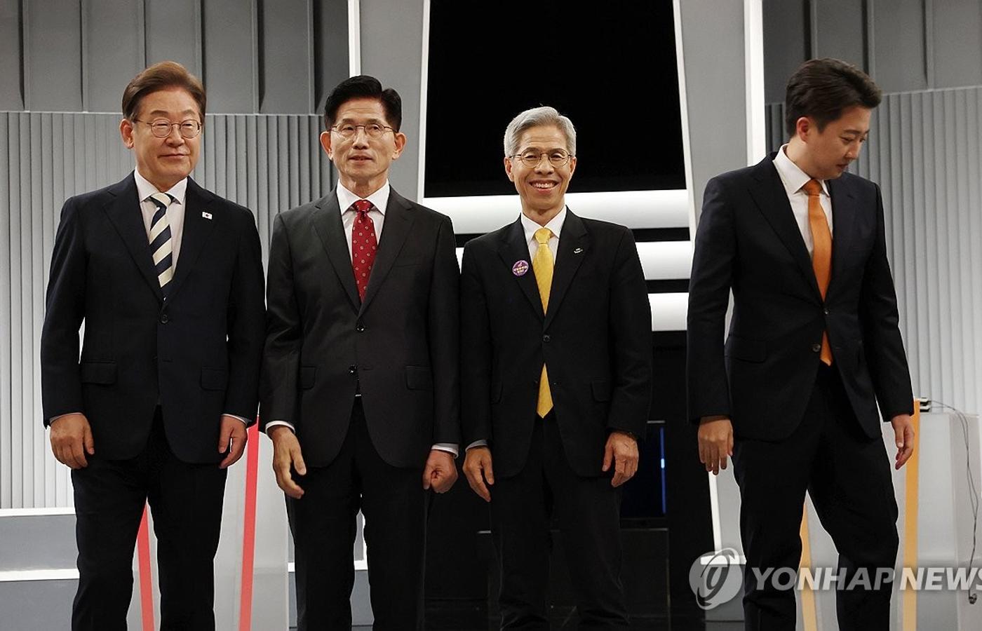 계엄·부정선거부터 원전까지…대선후보 2차 토론 전방위 난타전