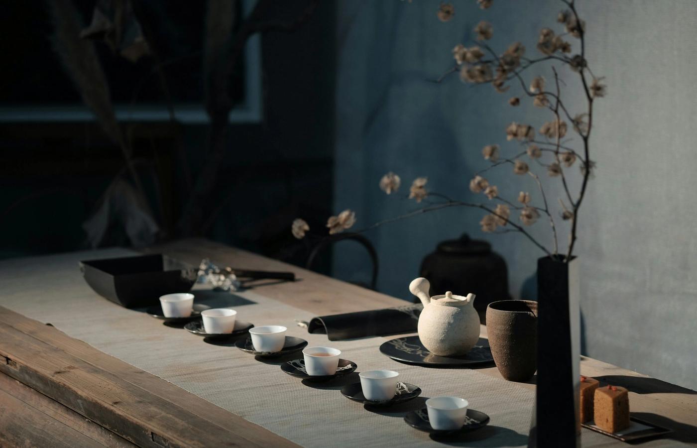 “찻잔 속의 뉴욕” – 커피의 도시에서 피어나는 차(Tea)의 반란, Tea Around NYC
