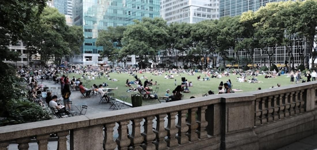 매주 목요일 점심, 브로드웨이를 공짜로 — 브라이언트 파크 여름 일정 총정리