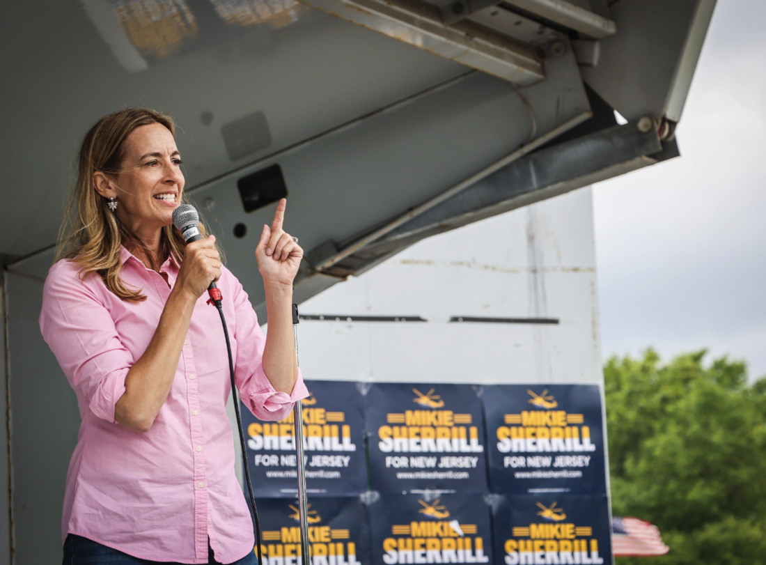 [출처: @MikieSherrill]