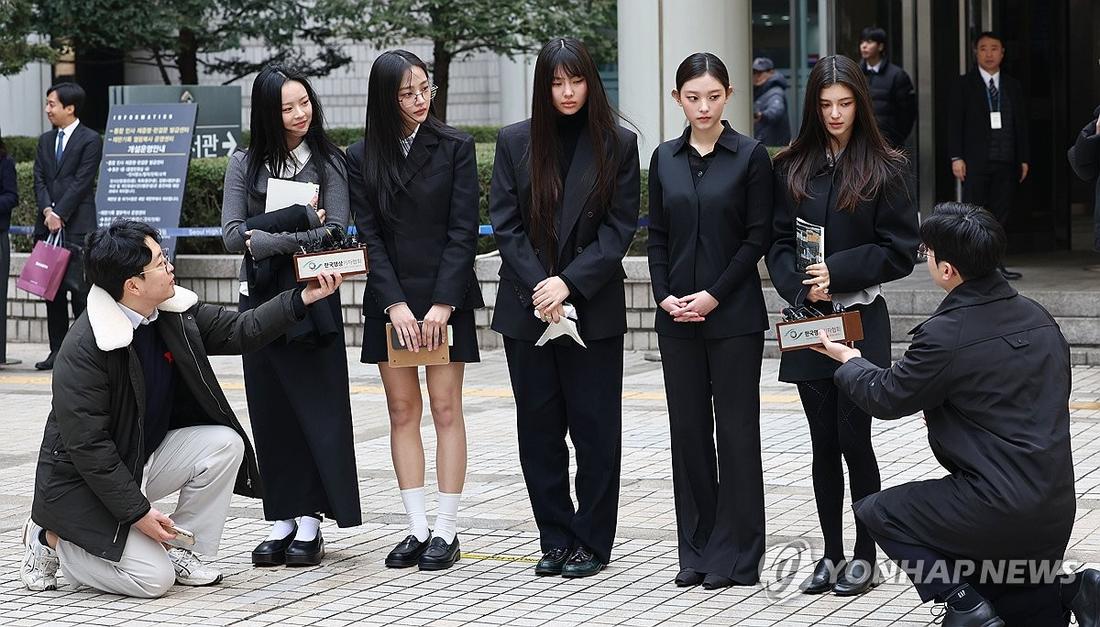 뉴진스(NJZ) 멤버들, 어도어 활동금지 가처분에 직접 법정출석