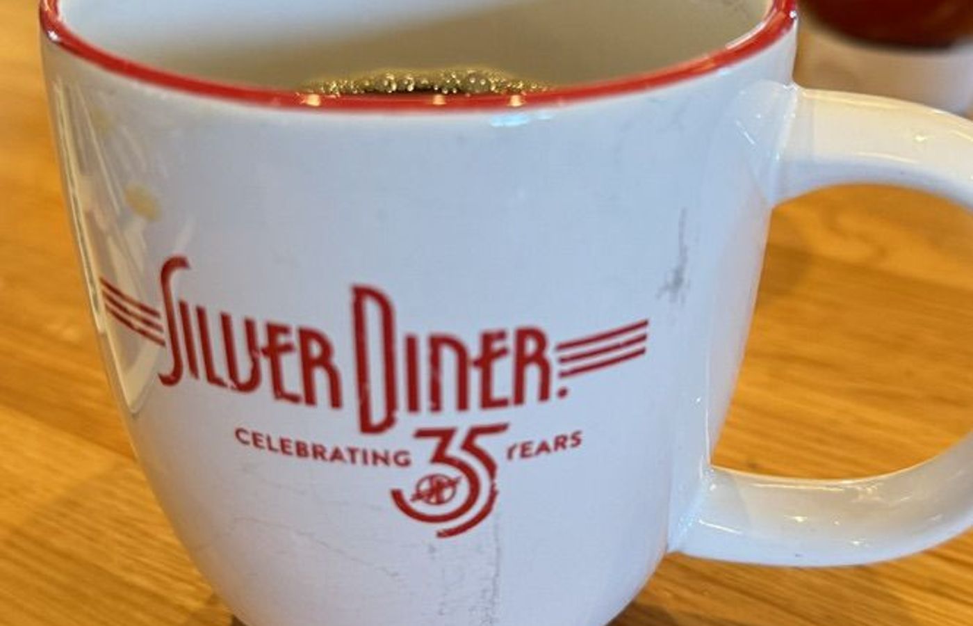 향수는 남기고, 기준은 바꾸다- Silver Diner