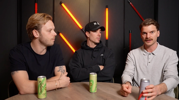 Efter år av strid: Guld- och platinatackorna lämnas ut till JLC och dödsboet