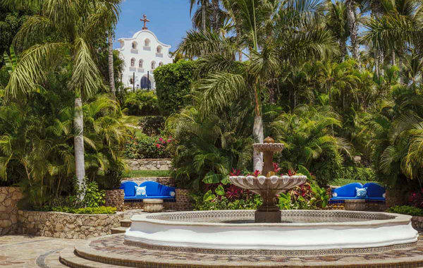 Resort – Chapel – Fountain