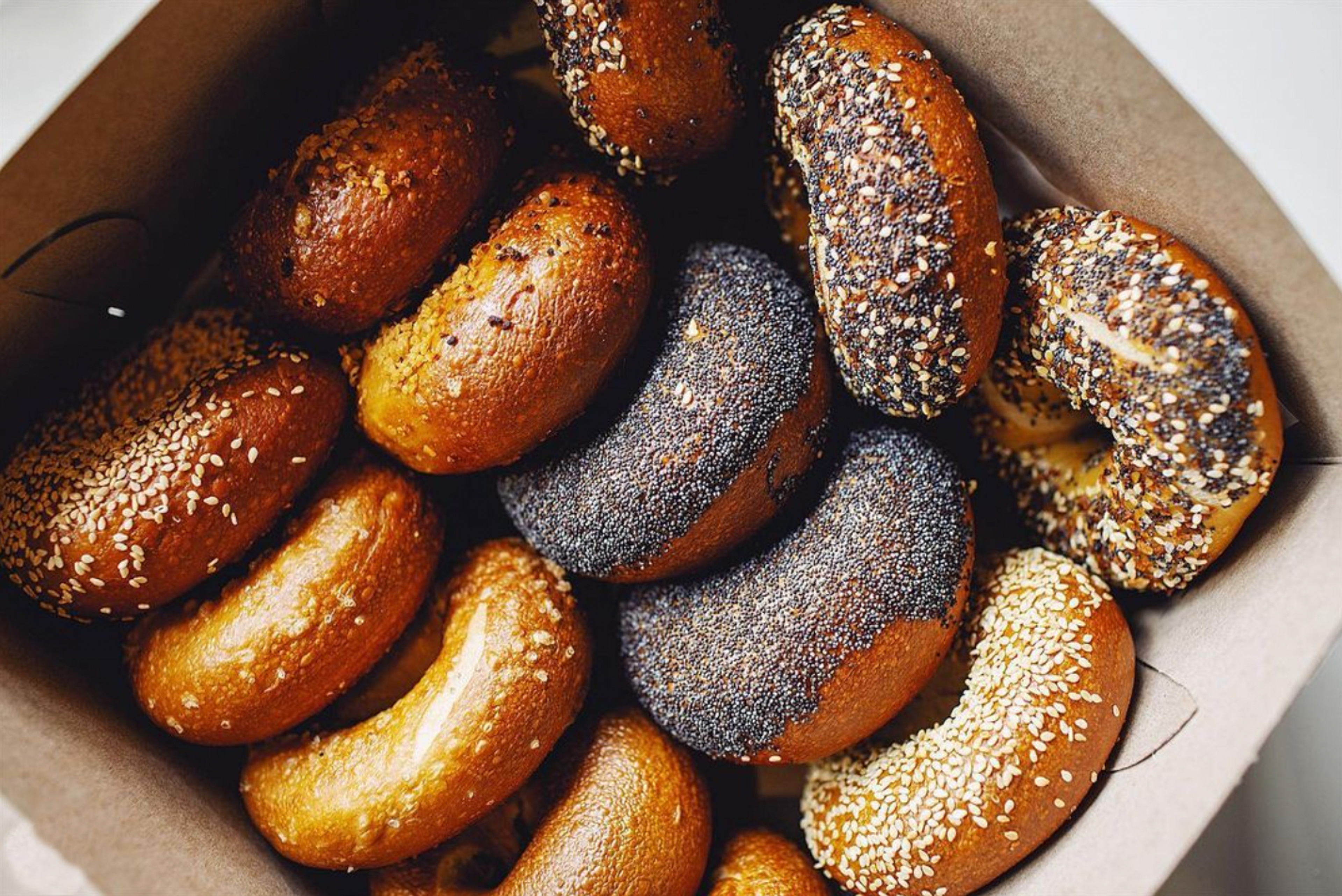 mixed baker's dozen box of bagels