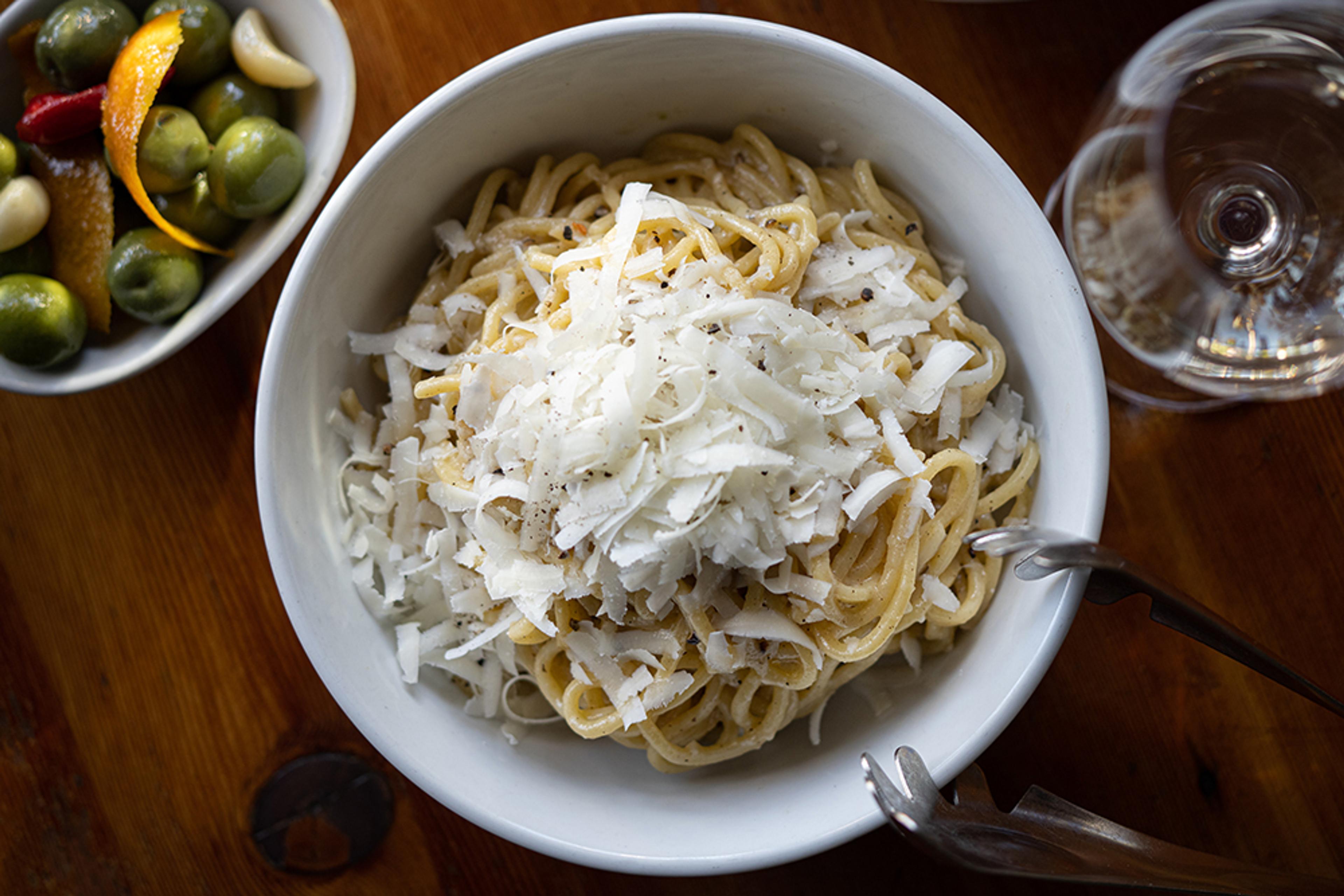 taglierini pasta with pecorino and black pepper