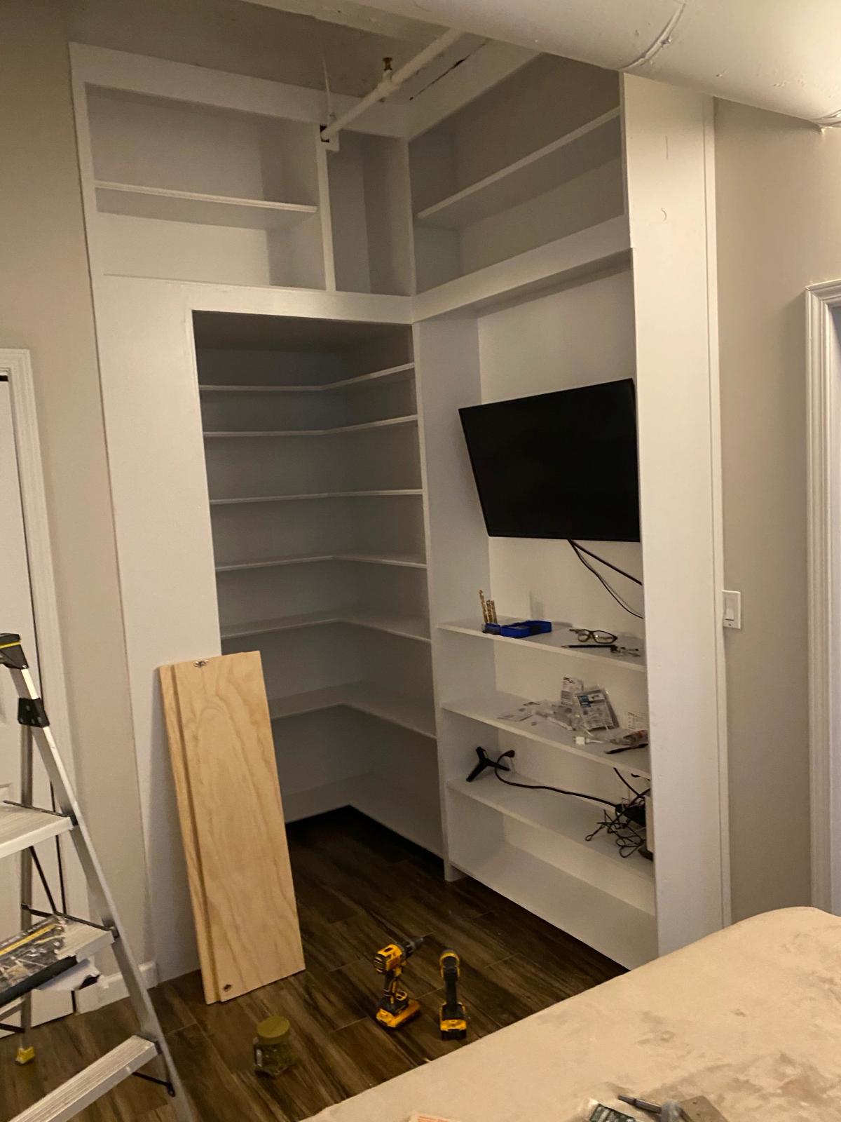 Peachtree A T L Custom Closet image 10