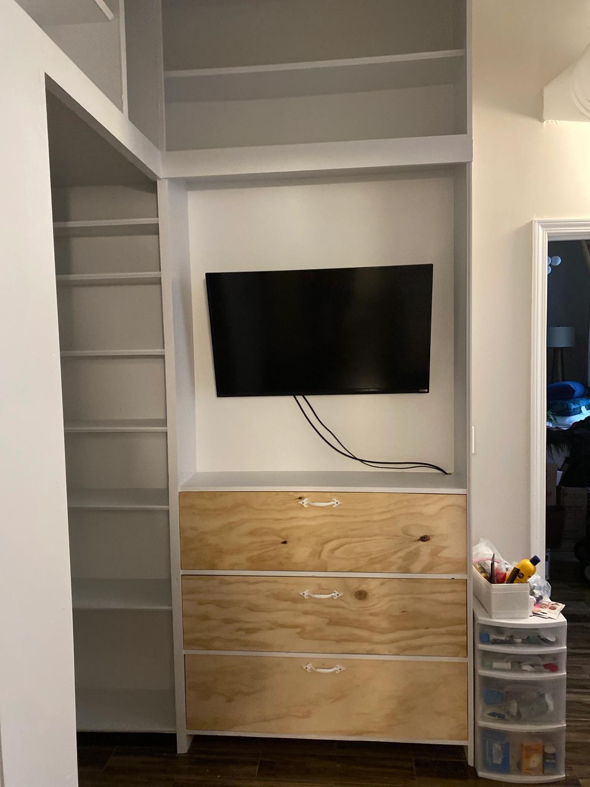 Peachtree A T L Custom Closet image 16