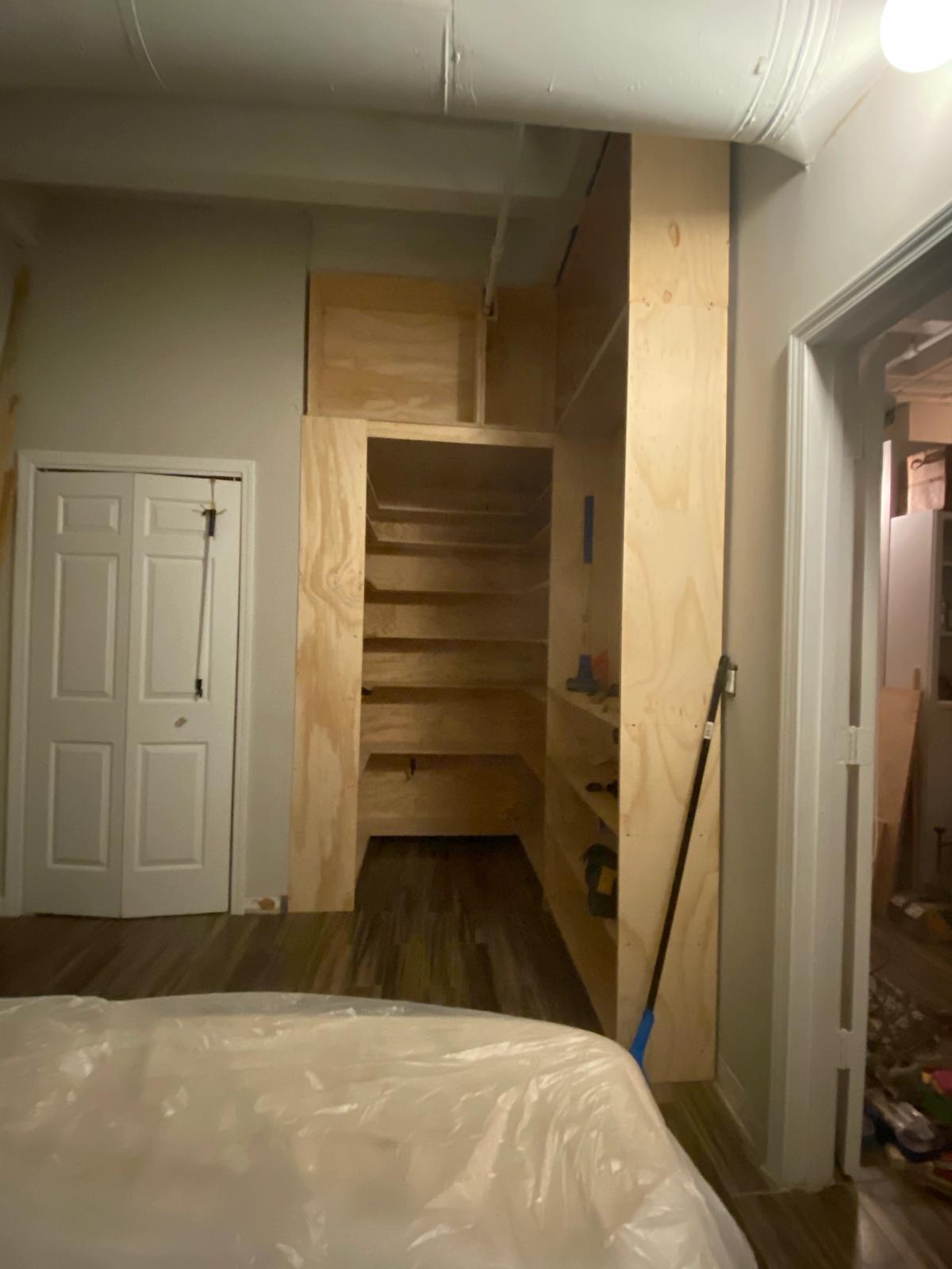 Peachtree A T L Custom Closet image 2