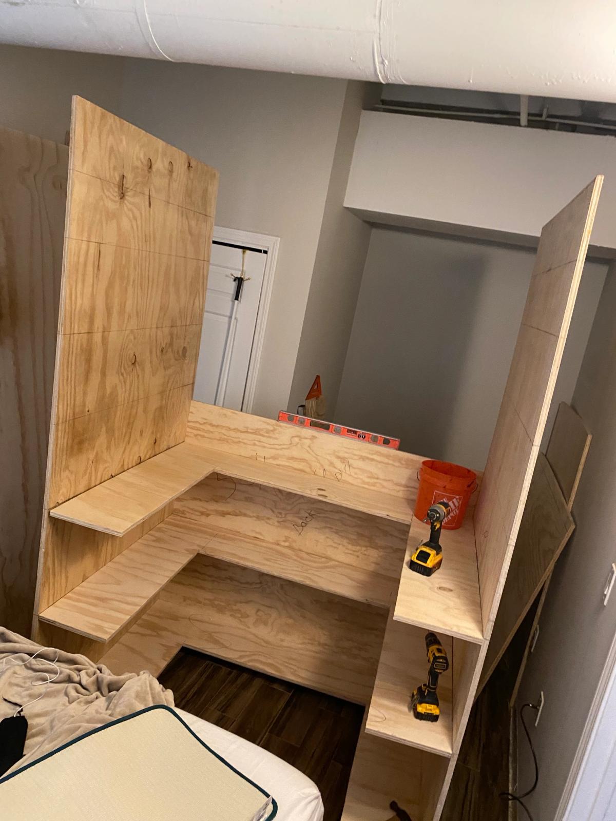 Peachtree A T L Custom Closet image 27