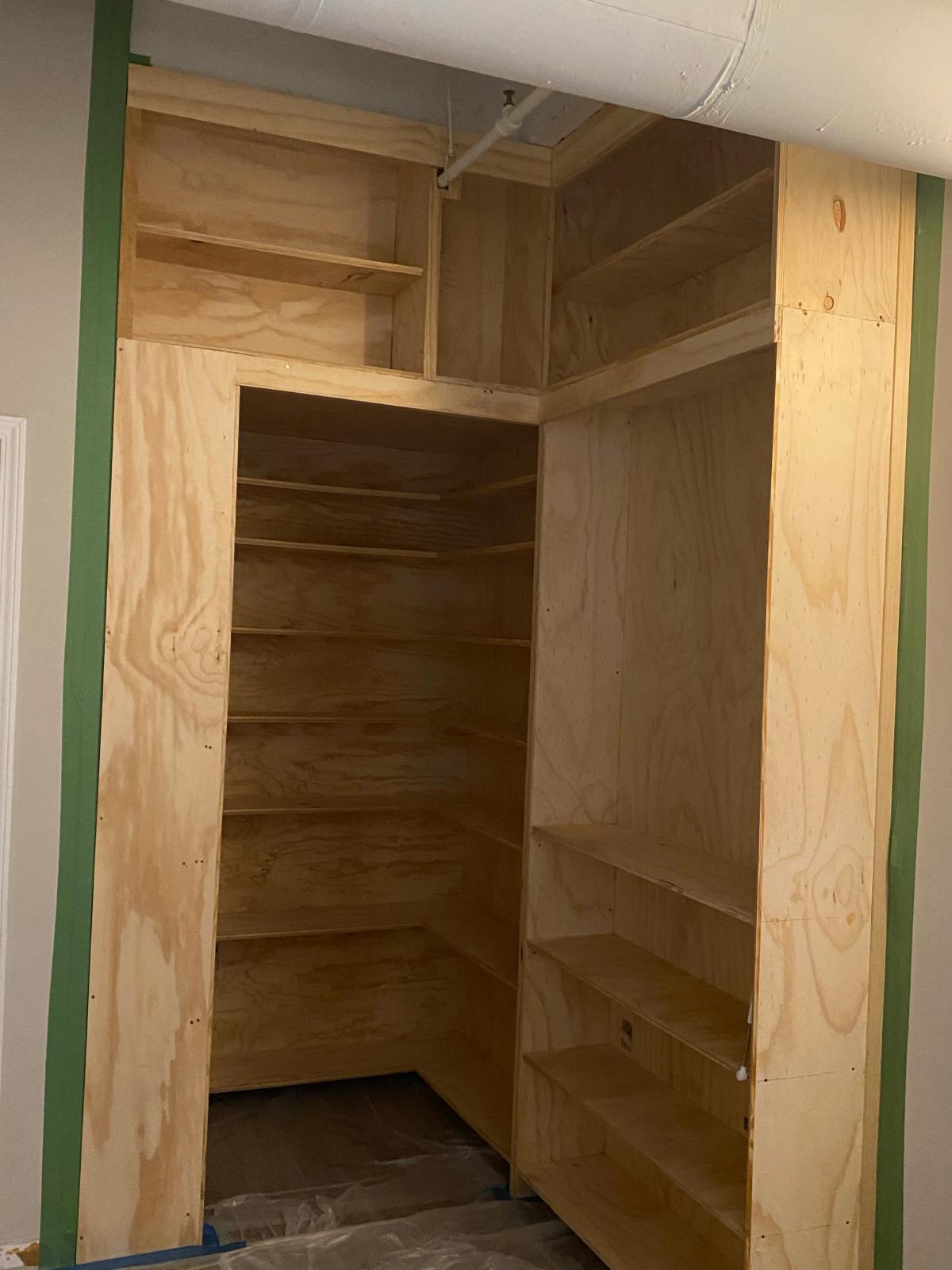 Peachtree A T L Custom Closet image 5