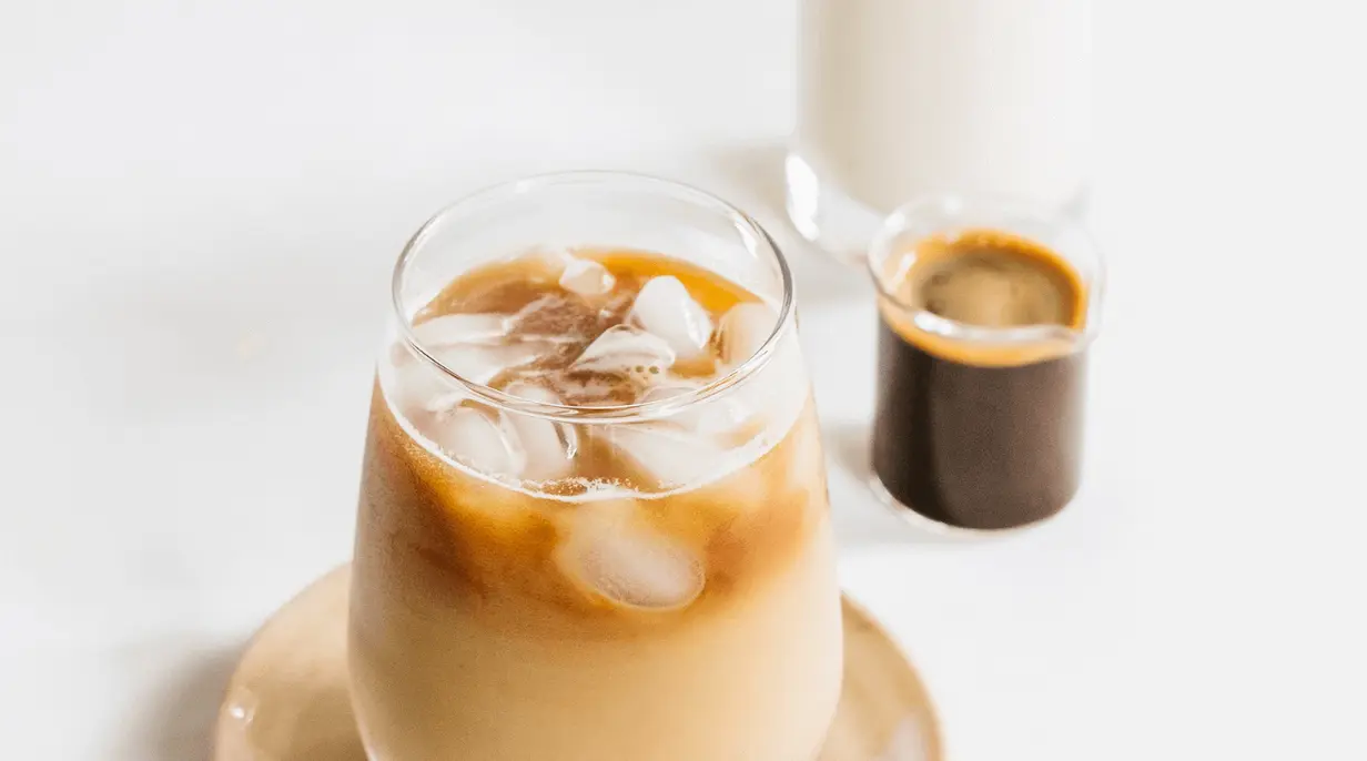 Vanilla Almond Iced Latte