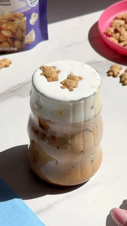 Teddy Graham Protein Latte