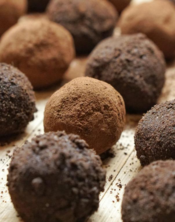 Peanut Butter Fudge Protein Truffles