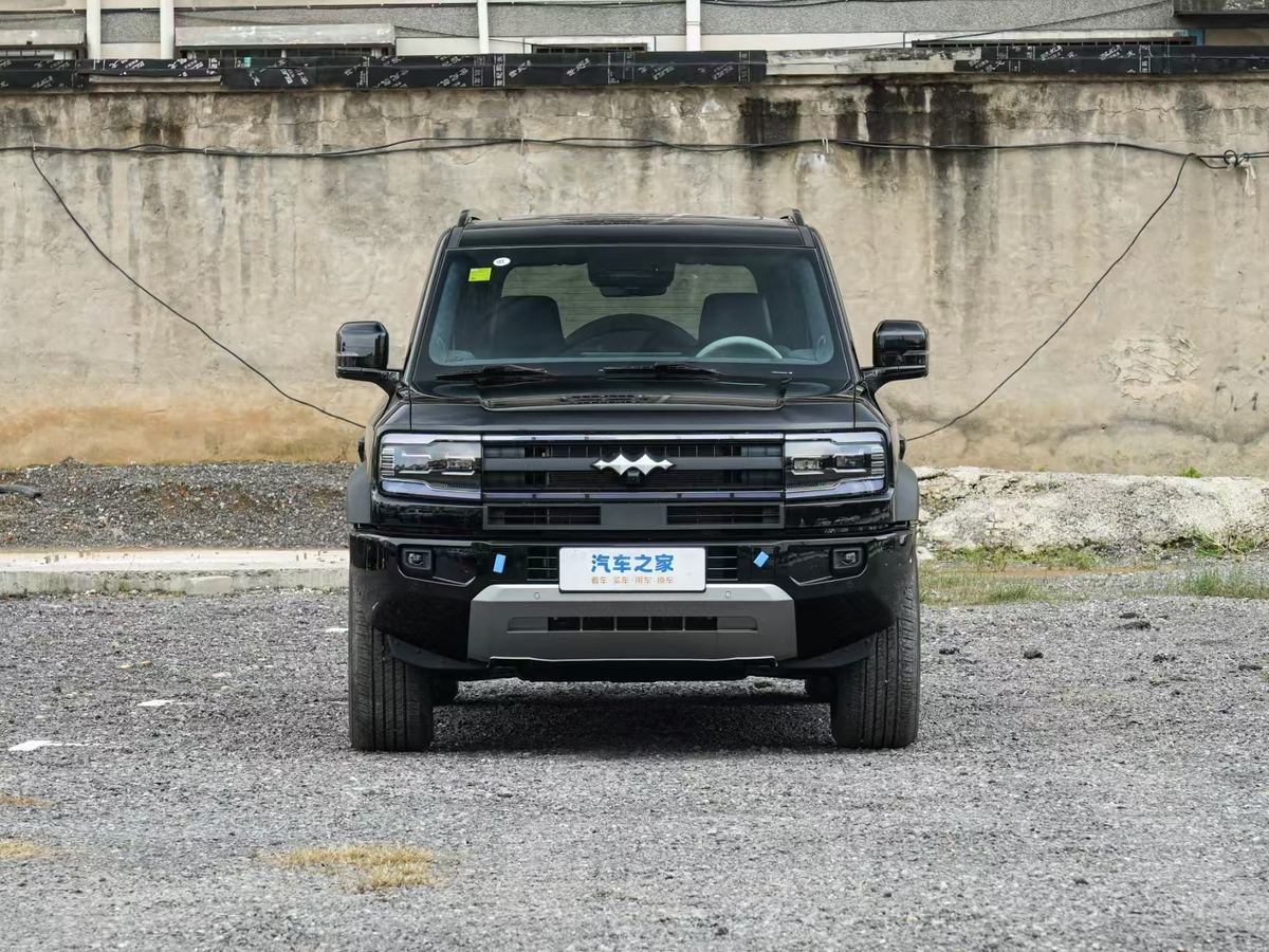 Fangchengbao Leopard 5 2025 — DM-o PHEV 210 km · 660 ch · Édition Tianshen Ultra