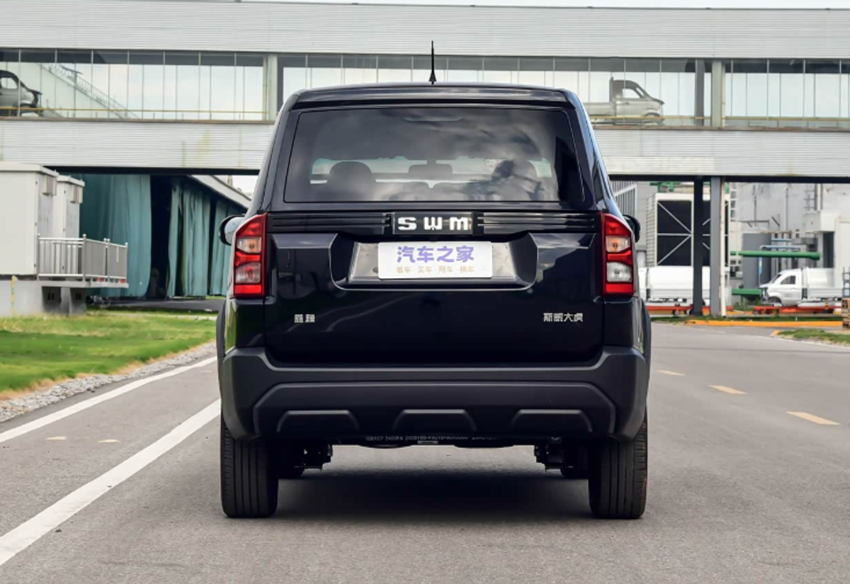 SWM Sawy Tiger 2025 — 1.5L 116 ch · Édition Luxe · 7 Places