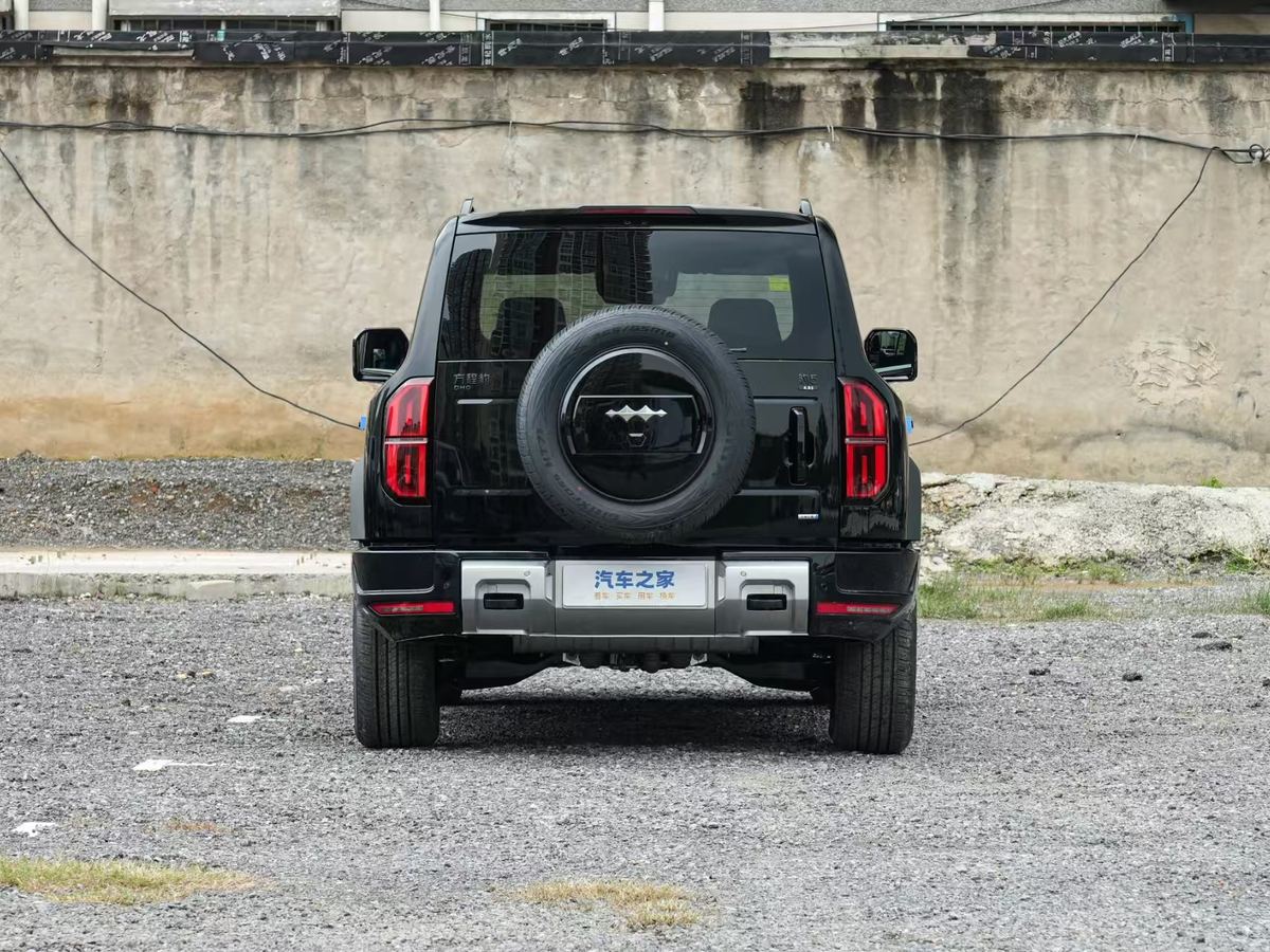 Fangchengbao Leopard 5 2025 — DM-o PHEV 210 km · 660 ch · Édition Tianshen Ultra