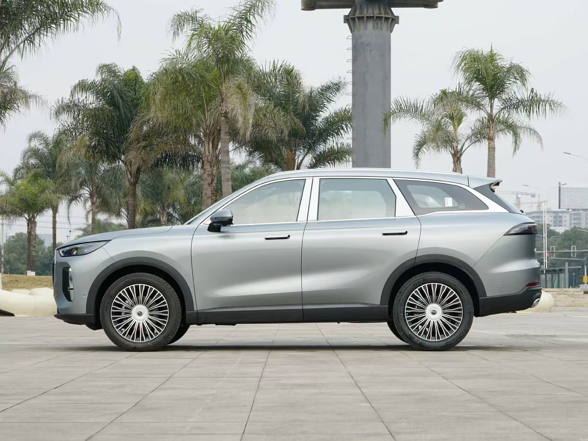 Chery Tiggo 9 2026 — 2.0T 254 ch · Édition Pilote · 7 Places