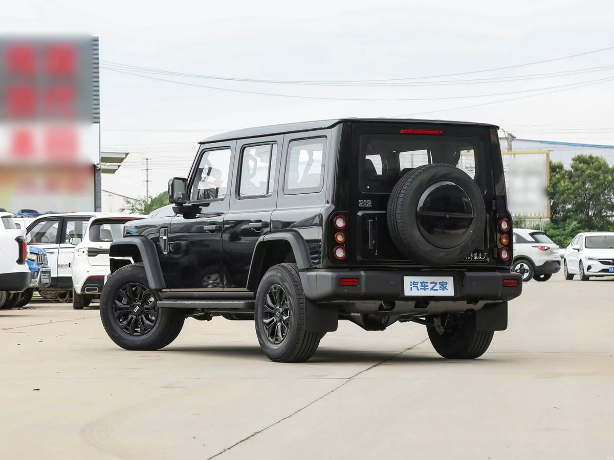 BAIC 212 T01 2026 — 2.0T 252 ch · 8AT · 4x4 · Édition Mechanic