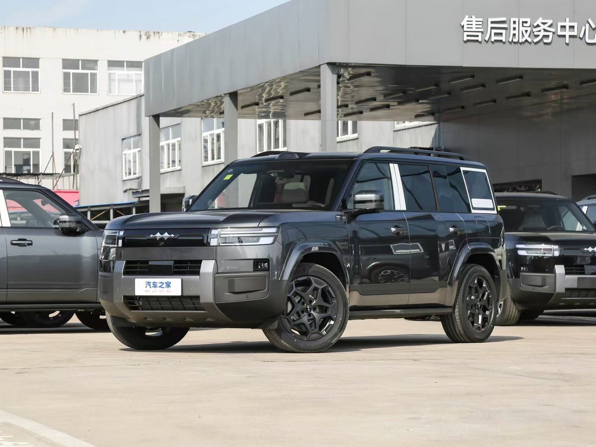 Fangchengbao Tai 7 2025 — DM PHEV 190 km · 490 ch · 4x4 · Édition Ultra