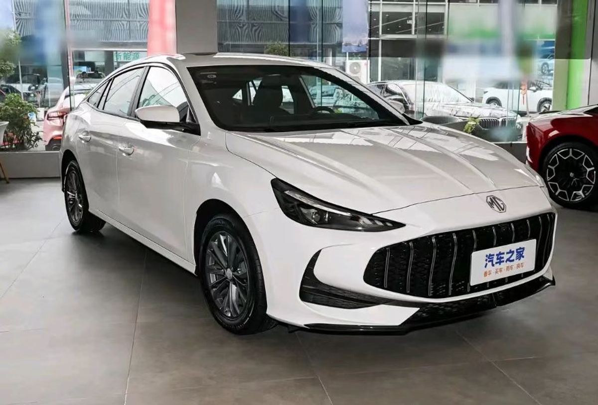 MG MG5 · 180DVVT Édition Luxe Mondiale