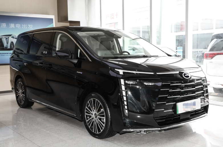 Intérieur Omoda 5 écran tactile équipements SUV chinois importé Abidjan Côte d'Ivoire