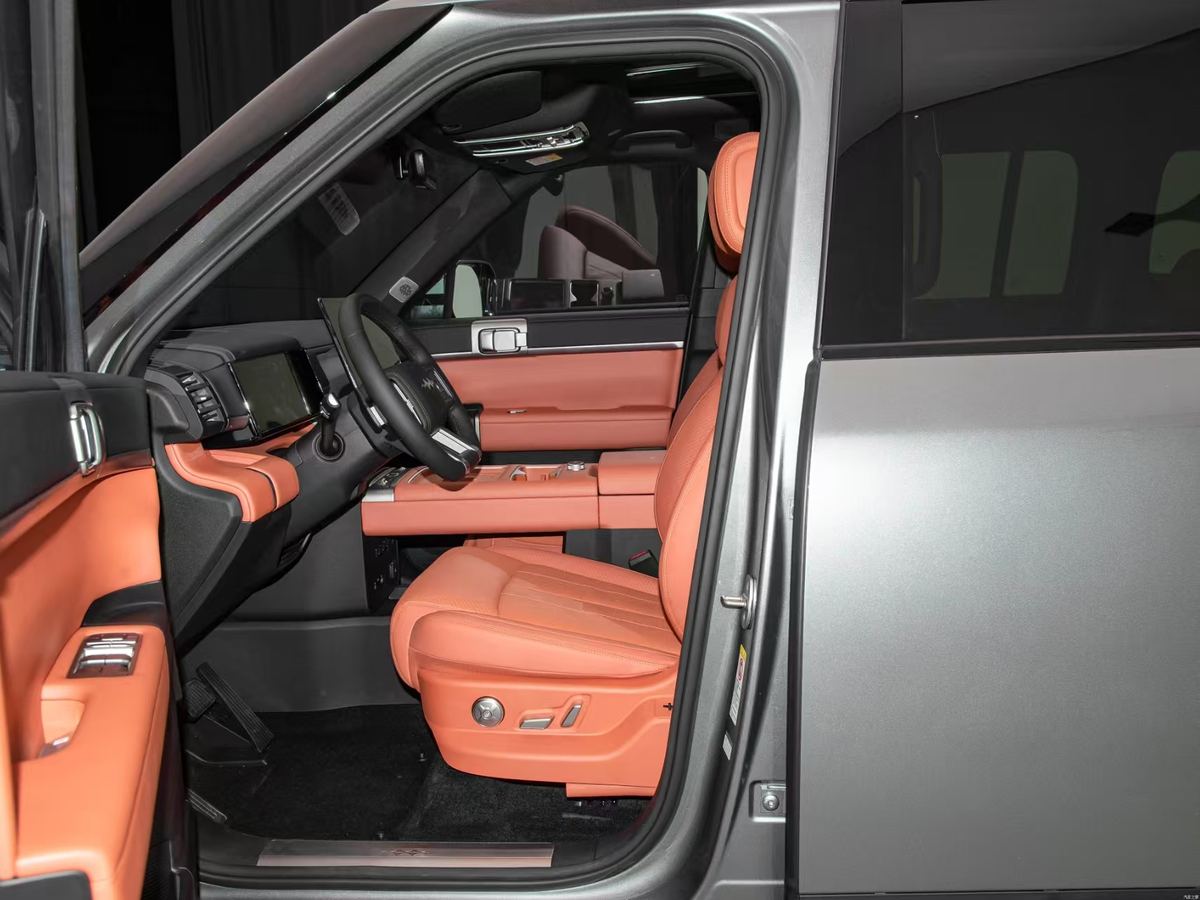 Fangchengbao Tai 7 2025 — DM PHEV 190 km · 490 ch · 4x4 · Édition Ultra