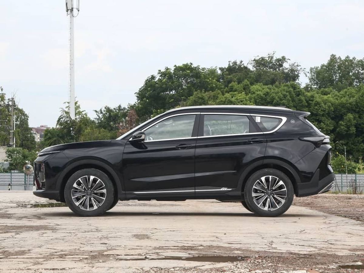 Jetour X70 PLUS — 7 Places