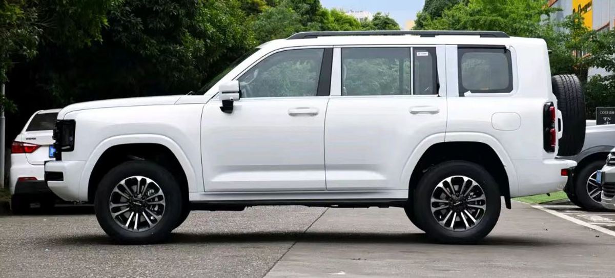 Haval H9 · New Highline · 2,0 L Turbo 8AT · 4×4