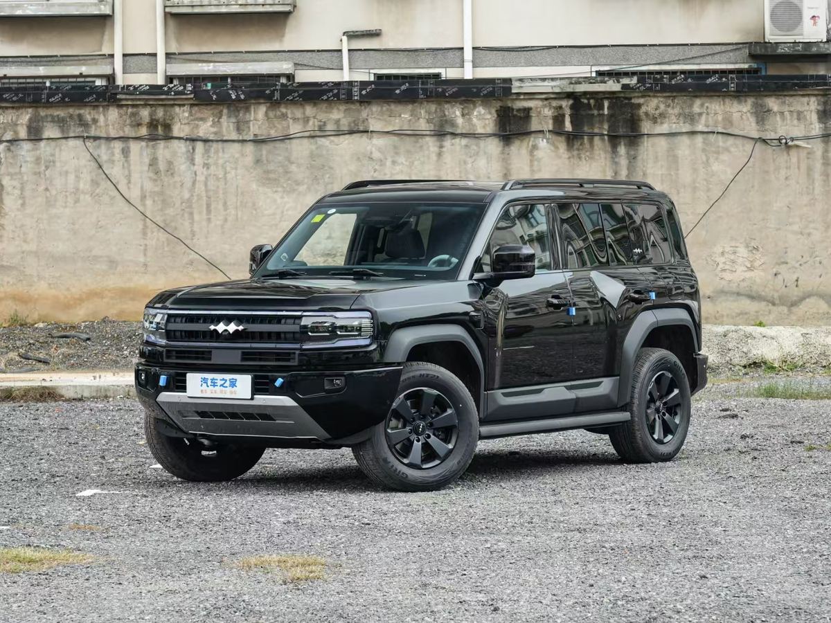 Fangchengbao Leopard 5 2025 — DM-o PHEV 210 km · 660 ch · Édition Tianshen Ultra