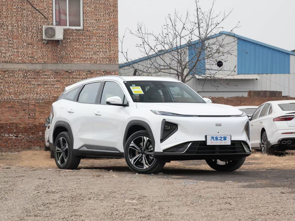 Geely Galaxy L7 2025 — EM-i 115 km · Édition Explorer