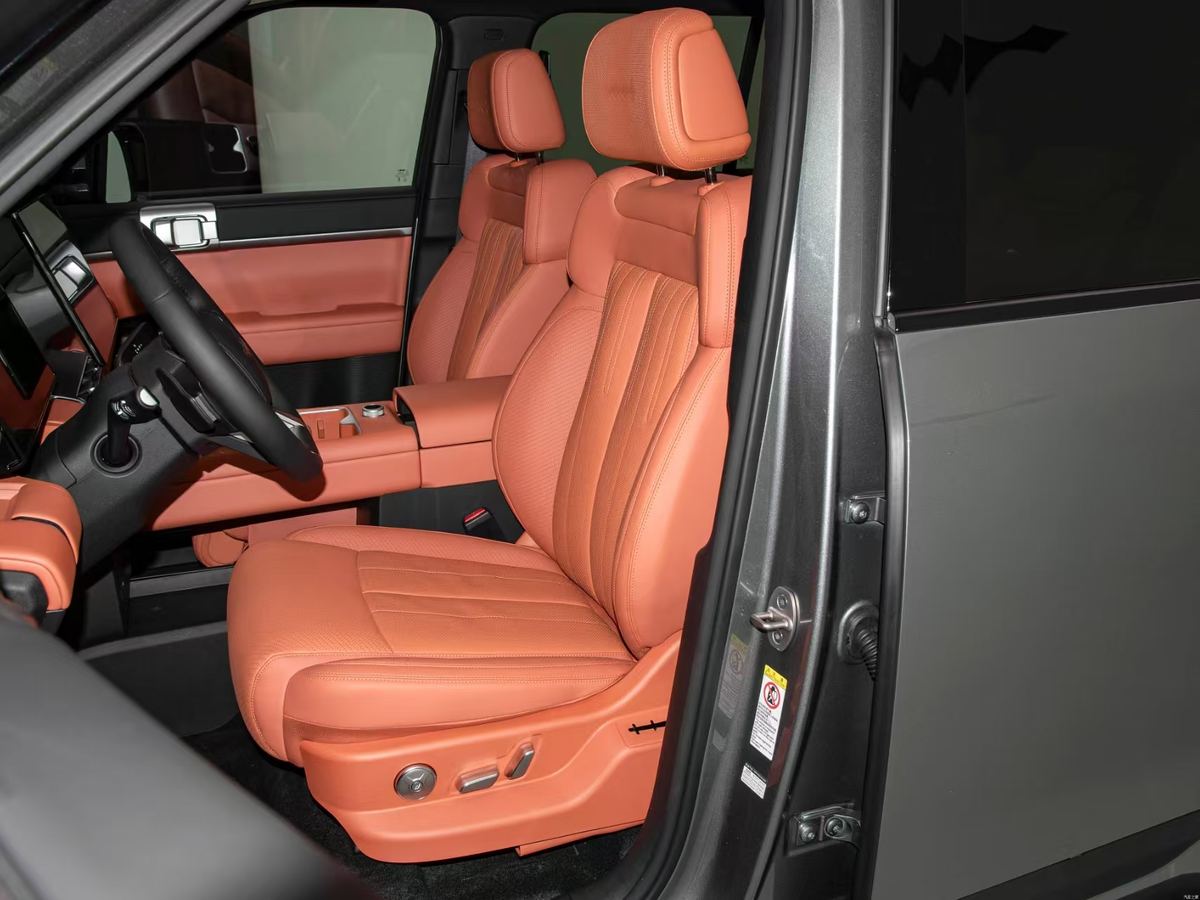 Fangchengbao Tai 7 2025 — DM PHEV 190 km · 490 ch · 4x4 · Édition Ultra
