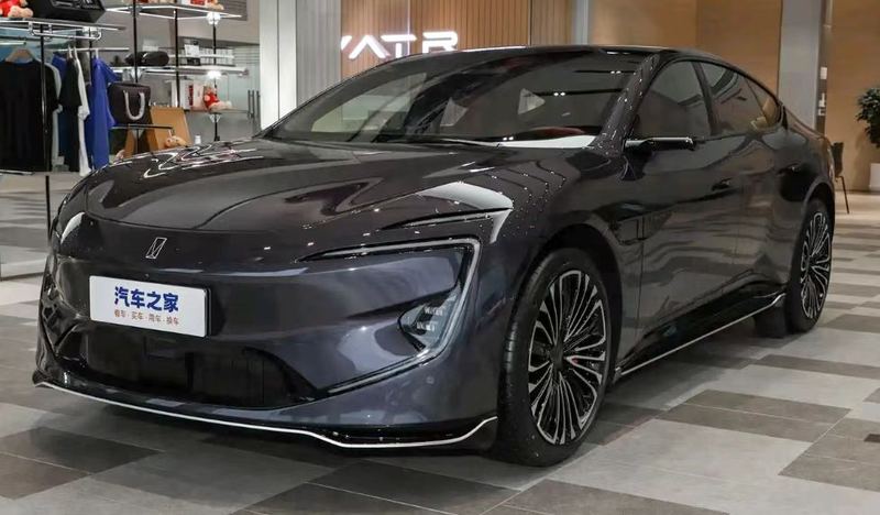 AVATR 12 · Max · BEV 2026 — 100 % Électrique