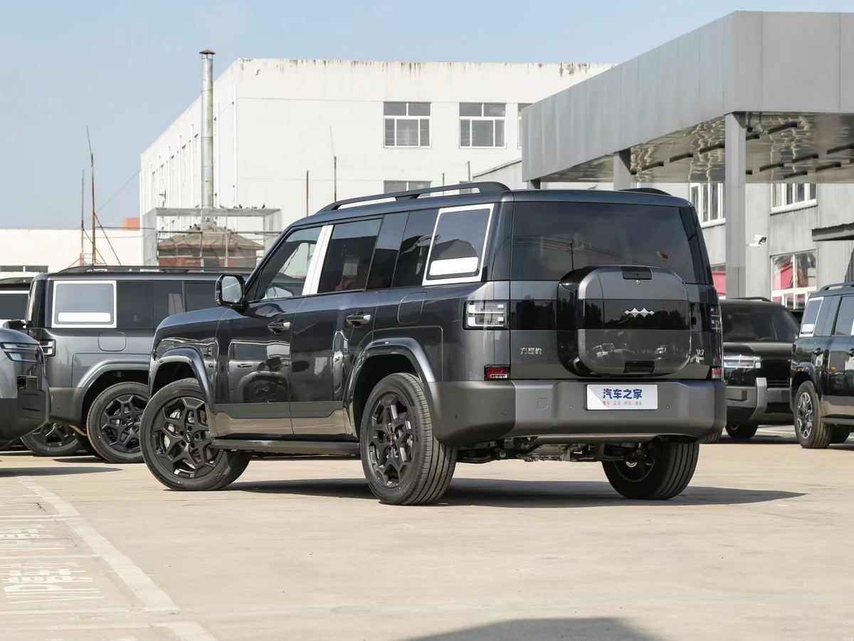 Fangchengbao Tai 7 2025 — DM PHEV 190 km · 490 ch · 4x4 · Édition Ultra