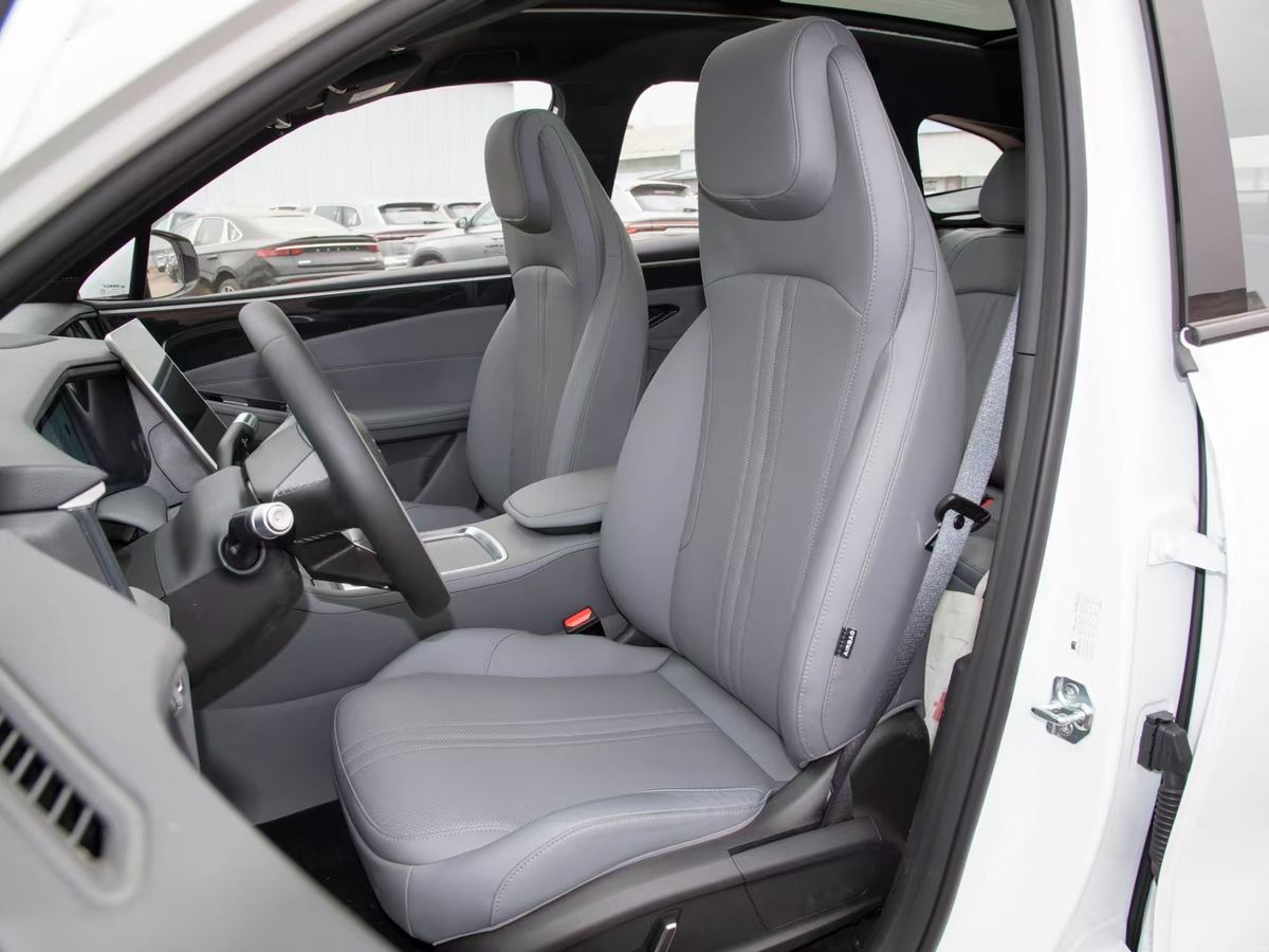 Geely Galaxy L7 2025 — EM-i 115 km · Édition Explorer
