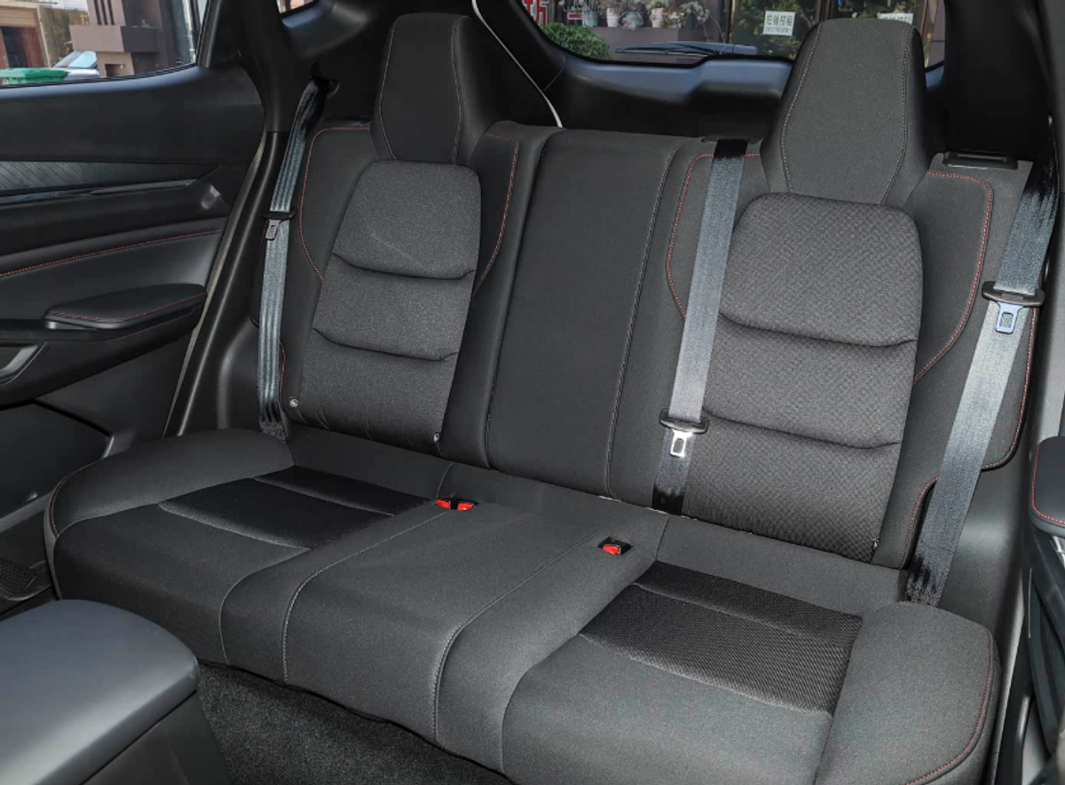 Changan X5 Plus 2026 — 1.5L 110 ch · 5MT · Édition Luxe