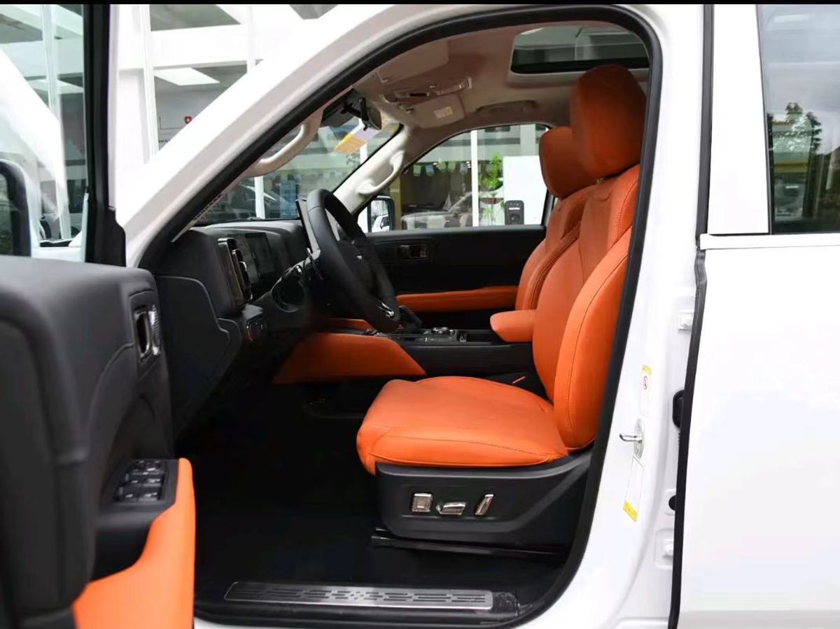 Haval H9 · New Highline · 2,0 L Turbo 8AT · 4×4