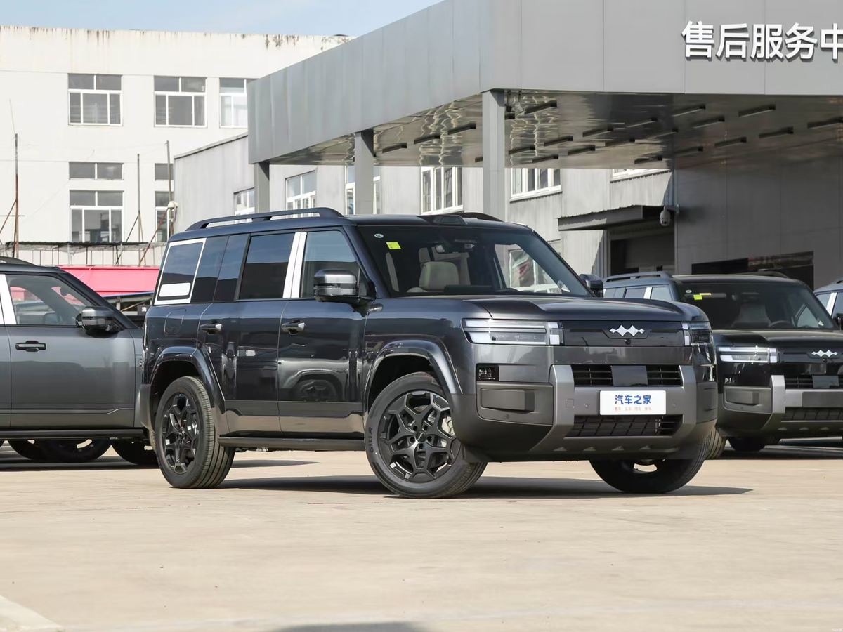 Fangchengbao Tai 7 2025 — DM PHEV 190 km · 490 ch · 4x4 · Édition Ultra
