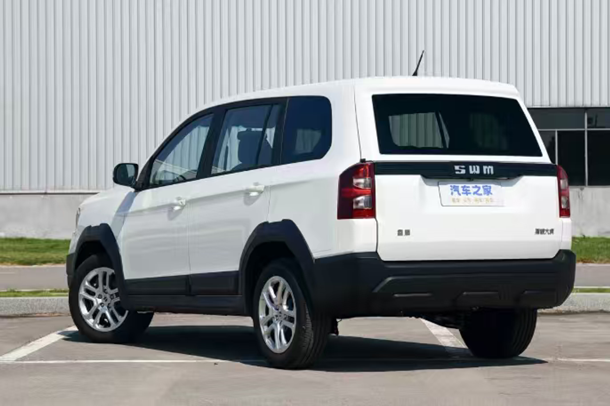 SWM Sawy Tiger 2025 — 1.5L 116 ch · Édition Luxe · 7 Places