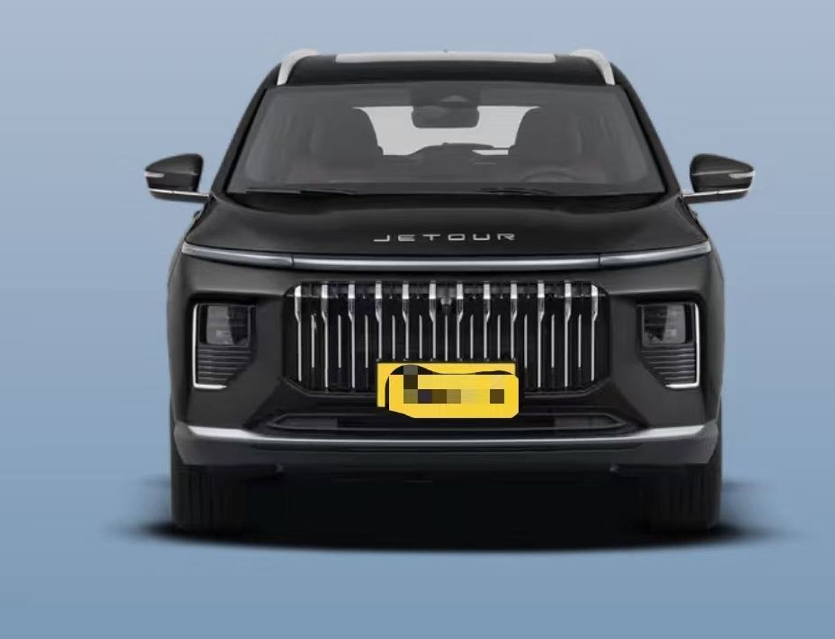 Jetour X70 PLUS — 7 Places