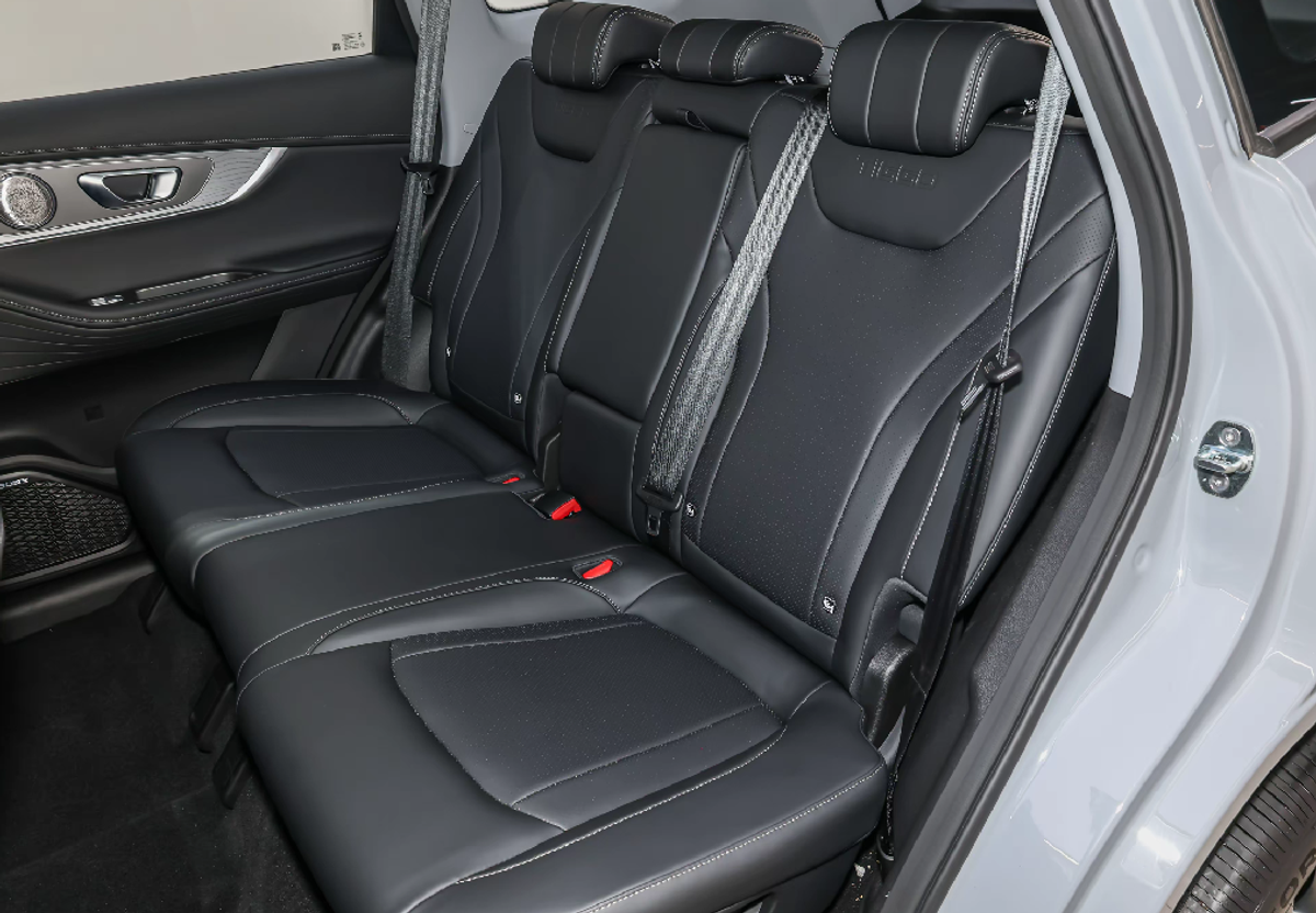 Chery Tiggo 8 Pro PHEV 2025 — 1.5T 100 km · Édition Champion